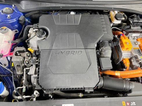 Used 2021 Hyundai Elantra Limited FWD image 31