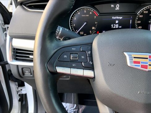 Used 2020 Cadillac XT4 Premium Luxury AWD/4WD image 23
