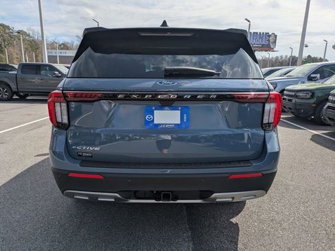 New 2026 Ford Explorer Active w/ Active Comfort Package image 5