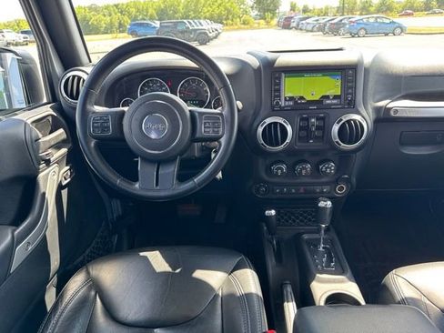 Used 2015 Jeep Wrangler Unlimited Sahara w/ Max Tow Package AWD/4WD image 24