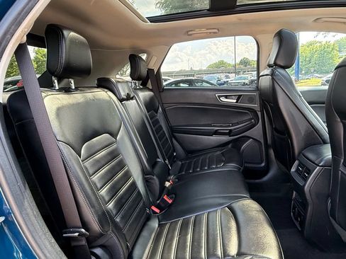 Used 2020 Ford Edge SEL w/ Convenience Package AWD/4WD image 29