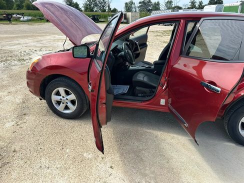 Used 2013 Nissan Rogue S w/ Special Edition Pkg AWD/4WD image 10