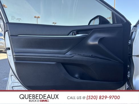 Used 2020 Toyota Camry LE w/ Carpet Mat Package image 13