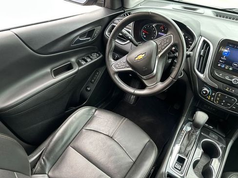 Used 2022 Chevrolet Equinox Premier w/ Redline Edition image 17