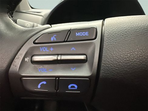 Used 2018 Hyundai Kona Limited image 21