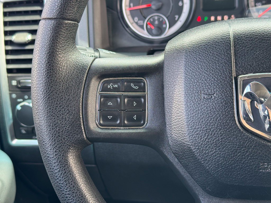 Used 2017 RAM 1500 Classic SLT AWD/4WD image 27