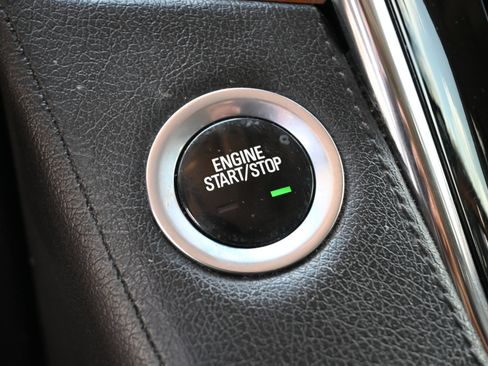 Used 2018 Cadillac Escalade Premium Luxury w/ LPO, Radiant Package RWD image 16