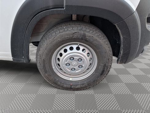 New 2026 RAM ProMaster 2500 w/ Premium Convenience Group FWD image 5
