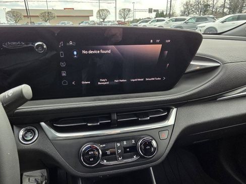 Used 2024 Buick Envista Preferred w/ Convenience I Package FWD image 20