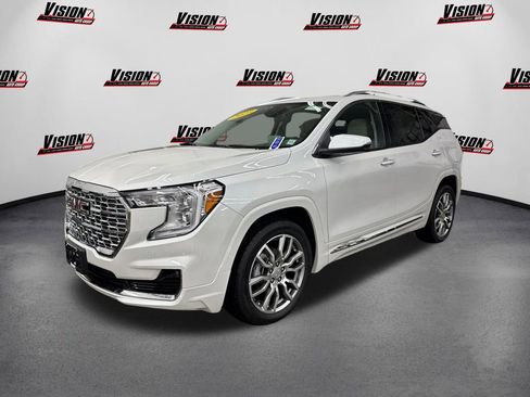 Used 2023 GMC Terrain Denali w/ LPO, Floor Liner Package image 1