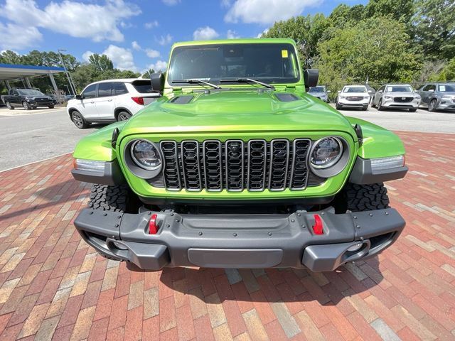 Used 2025 Jeep Wrangler Unlimited Rubicon AWD/4WD image 29