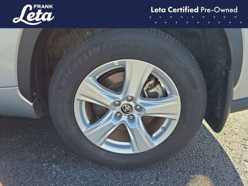 Used 2024 Toyota Highlander LE image 28
