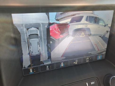 Certified 2023 GMC Acadia Denali w/ Denali Technology Package image 26