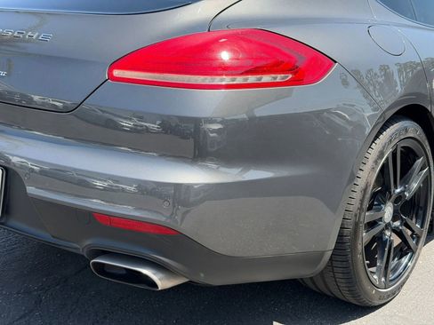 Used 2014 Porsche Panamera 4 AWD/4WD image 21