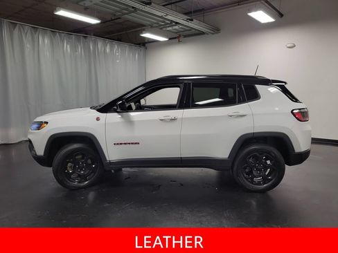 Used 2023 Jeep Compass Trailhawk w/ Sun and Sound Group AWD/4WD image 5