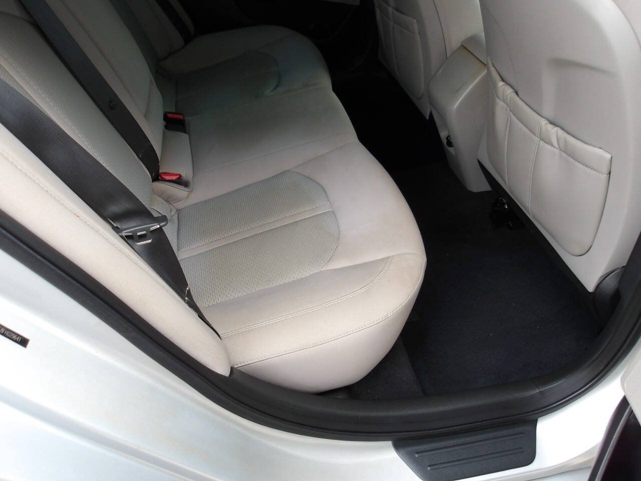 Used 2015 Hyundai Sonata SE w/ Option Group 02 FWD image 23