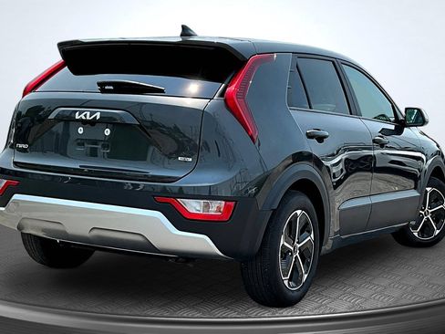 Used 2026 Kia Niro LX FWD image 5