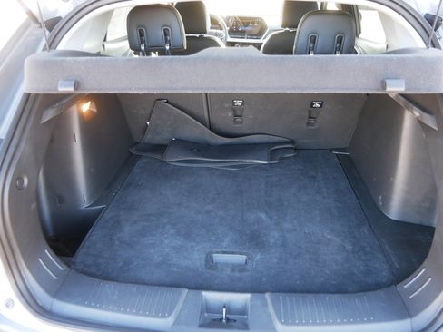 Used 2025 Chevrolet Trax LT w/ LT Convenience Package image 18