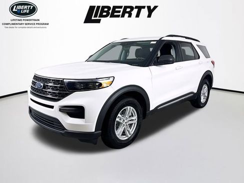 Certified 2021 Ford Explorer XLT image 4
