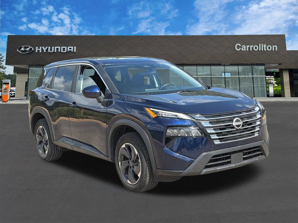 Used 2025 Nissan Rogue SV FWD image 3