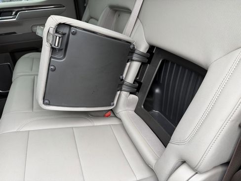 Used 2022 Chevrolet Silverado 1500 LTZ w/ Technology Package image 34