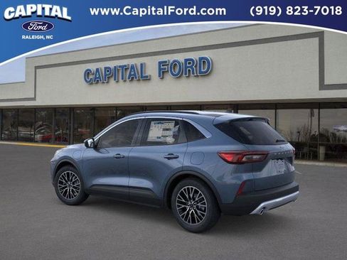 New 2026 Ford Escape SE image 4