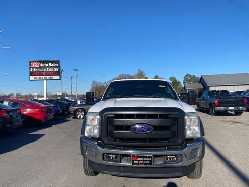 Used 2015 Ford F550 2WD Regular Cab Super Duty image 8