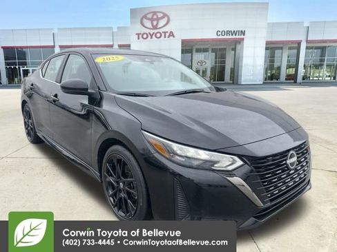 Used 2025 Nissan Sentra SR w/ Midnight Edition FWD image 1