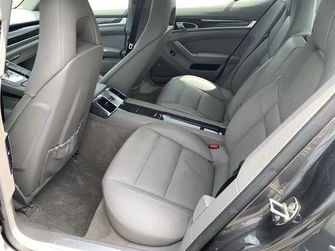 Used 2013 Porsche Panamera image 27