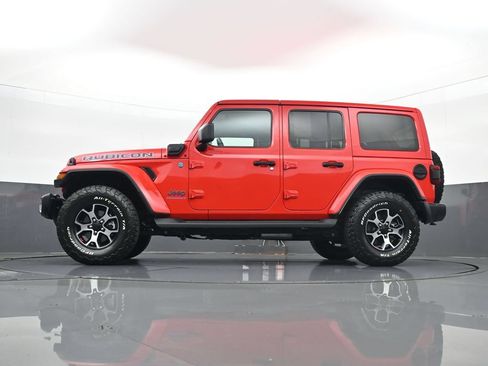 Used 2025 Jeep Wrangler Unlimited Sahara AWD/4WD image 29