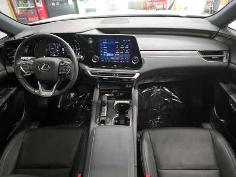 Used 2023 Lexus RX 350 Premium image 32