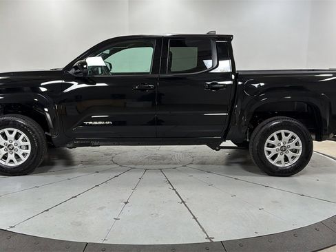 Certified 2025 Toyota Tacoma SR5 image 8