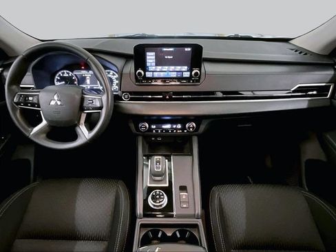 Used 2022 Mitsubishi Outlander ES AWD/4WD image 15