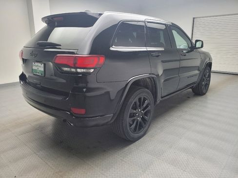 Used 2020 Jeep Grand Cherokee Altitude AWD/4WD image 9