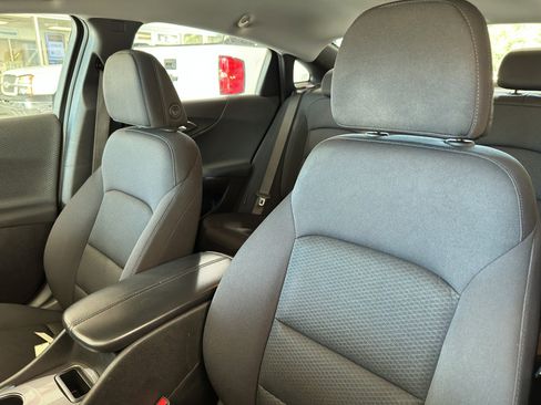 Used 2024 Chevrolet Malibu LT image 5