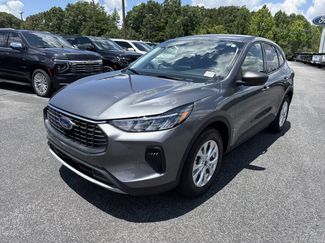 Used 2026 Ford Escape Active w/ Cold Weather Package FWD video 3