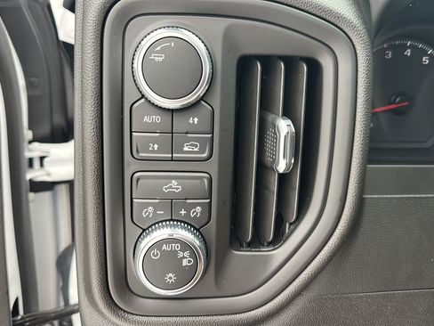 Used 2023 GMC Sierra 1500 Pro w/ Pro Value Package AWD/4WD image 23