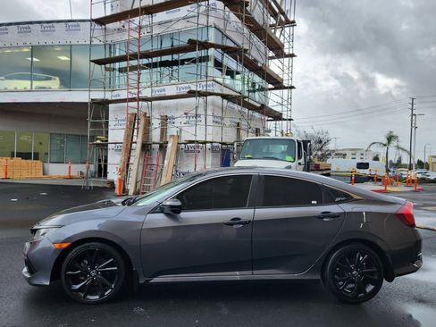 Used 2019 Honda Civic Sport image 28