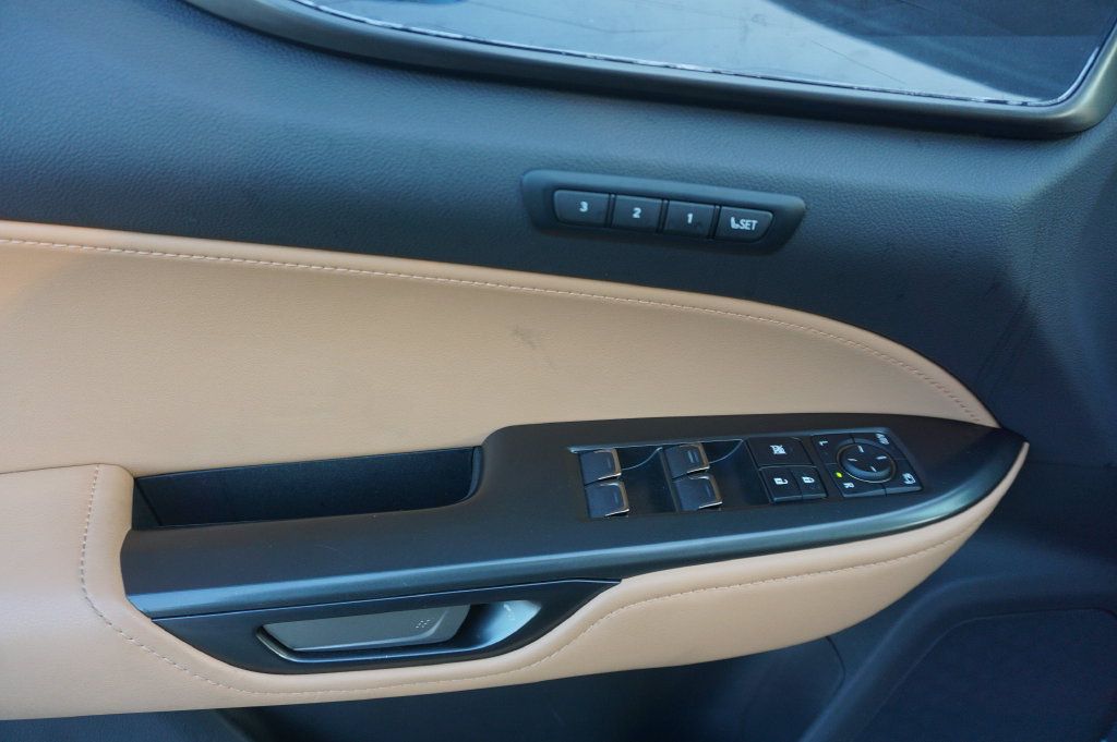 Used 2024 Lexus NX 250 FWD w/ Towing Package (2000 Lbs) image 4