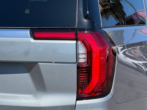 New 2026 GMC Yukon XL Denali AWD/4WD image 24