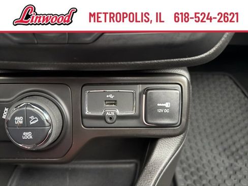 Used 2022 Jeep Renegade Trailhawk w/ Sun/Sound Group image 21