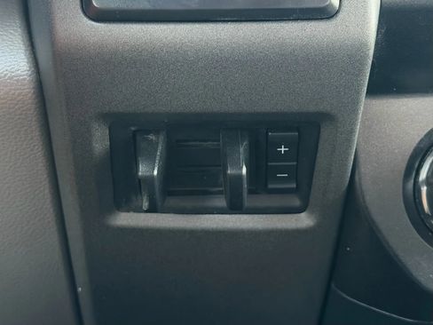 Used 2019 Ford F250 XL w/ Power Equipment Group image 38