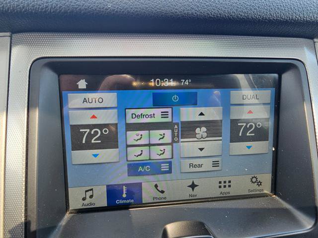 Used 2016 Ford Expedition XLT w/ Equipment Group 202A AWD/4WD image 24