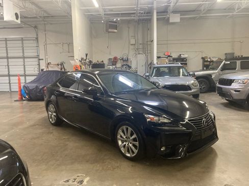 Used 2016 Lexus IS 200t RWD image 3