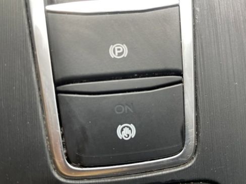 Used 2022 Ford Escape SE image 44