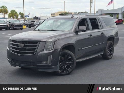 Used 2018 Cadillac Escalade ESV Luxury RWD image 1