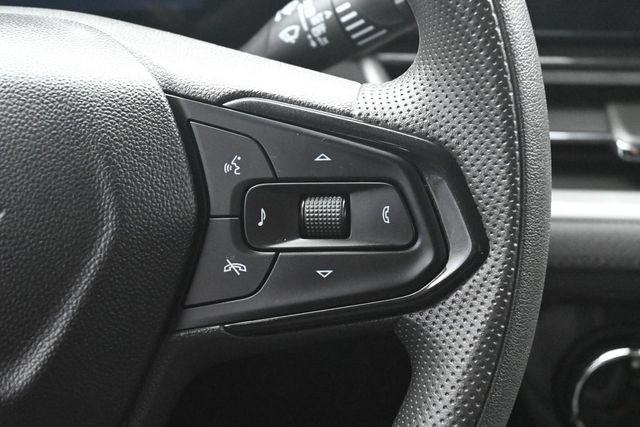 Used 2024 Chevrolet TrailBlazer LT w/ Driver Confidence Package FWD image 17