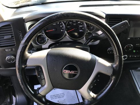 Used 2010 GMC Sierra 1500 SLE image 12