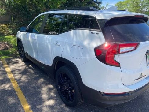 Certified 2023 GMC Terrain SLE w/ Driver Convenience Package FWD image 4