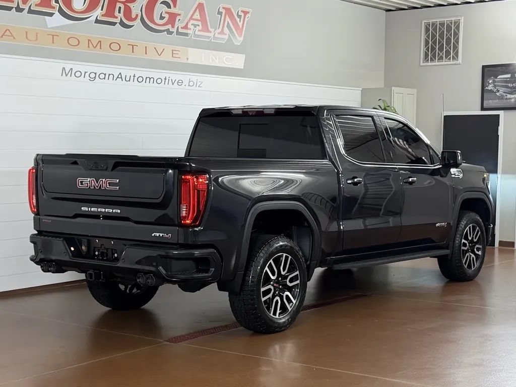Used 2022 GMC Sierra 1500 AT4 w/ AT4 Premium Package AWD/4WD image 3